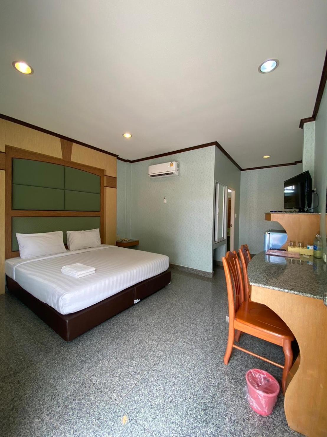 Soda Resort Kamphaeng Phet Bagian luar foto