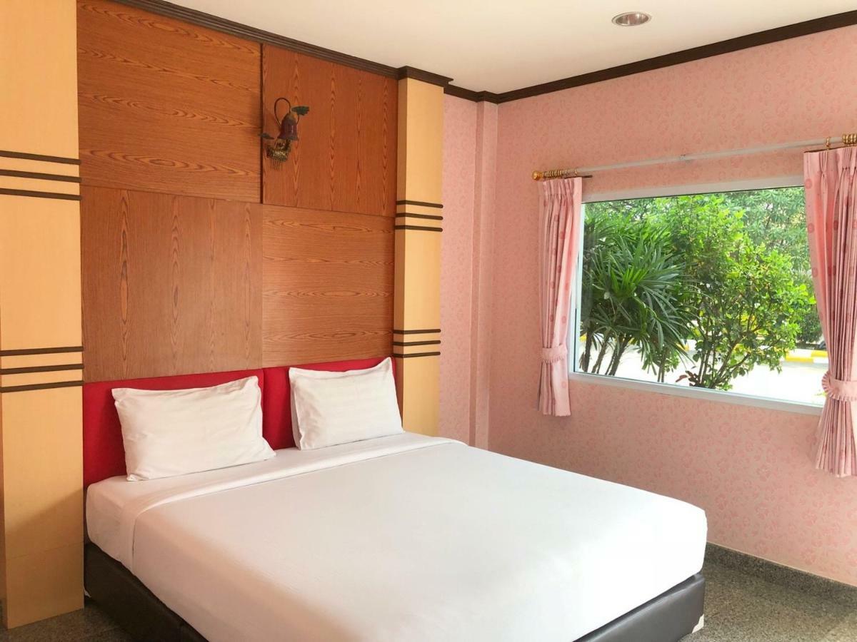 Soda Resort Kamphaeng Phet Bagian luar foto